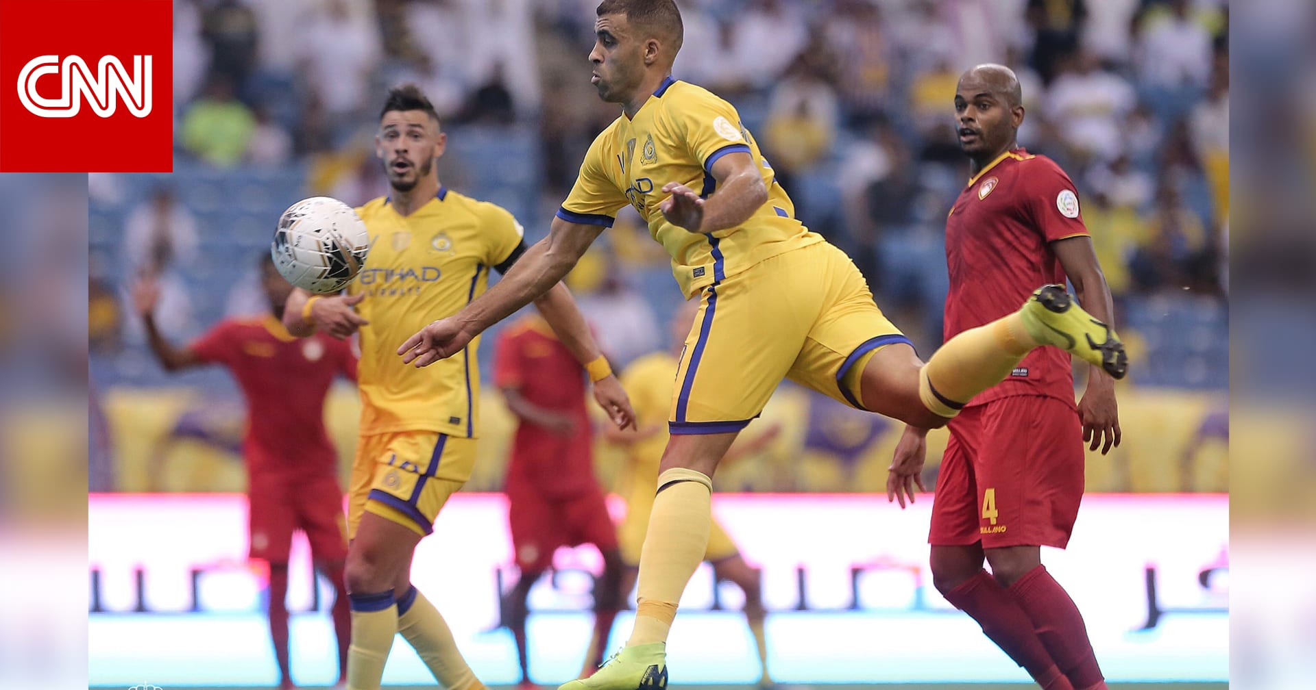حمدالله يثير القلق في ليلة فوز النصر على ضمك بافتتاح الدوري السعودي