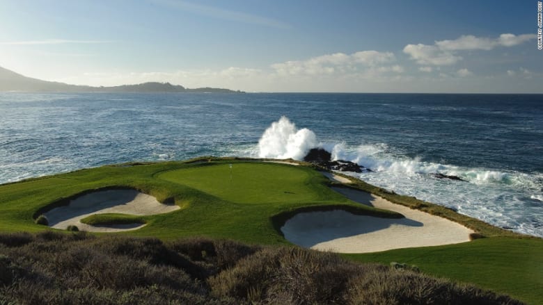ملعب “Pebble Beach Golf Links” للغولف في كاليفورنيا