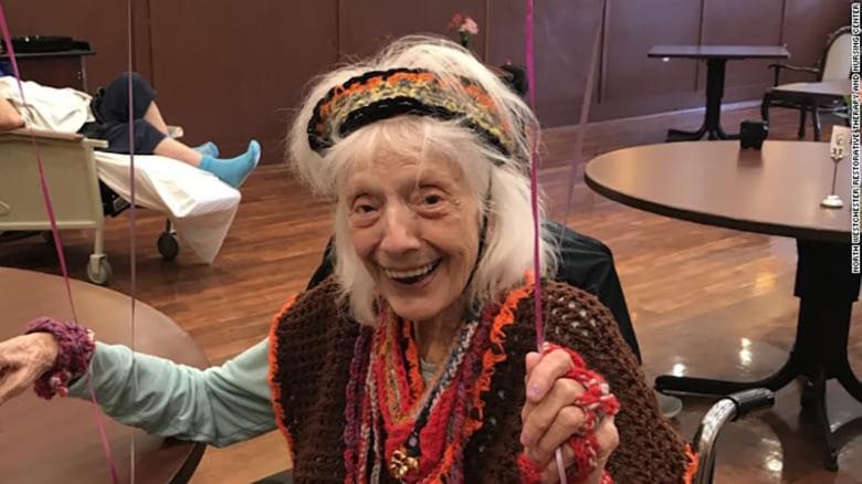 عمرها 102 عام..معمرة أمريكية عاصرت جائحة الإنفلونزا الإسبانية تهزم فيروس كورونا للمرة الثانية